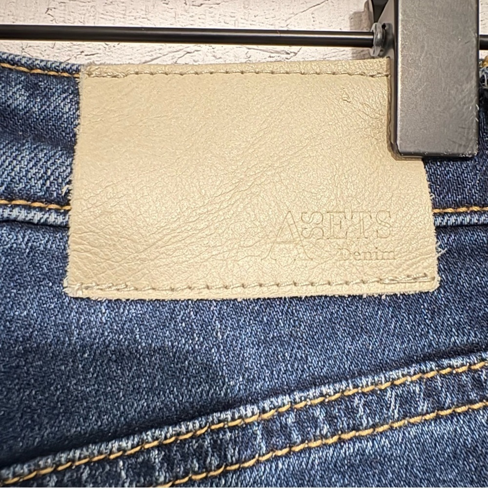 SPANX Assets Denim Classic Dark Wash Blue Jeans Skinny High Rise Sz 29 Slimming - Picture 9 of 10